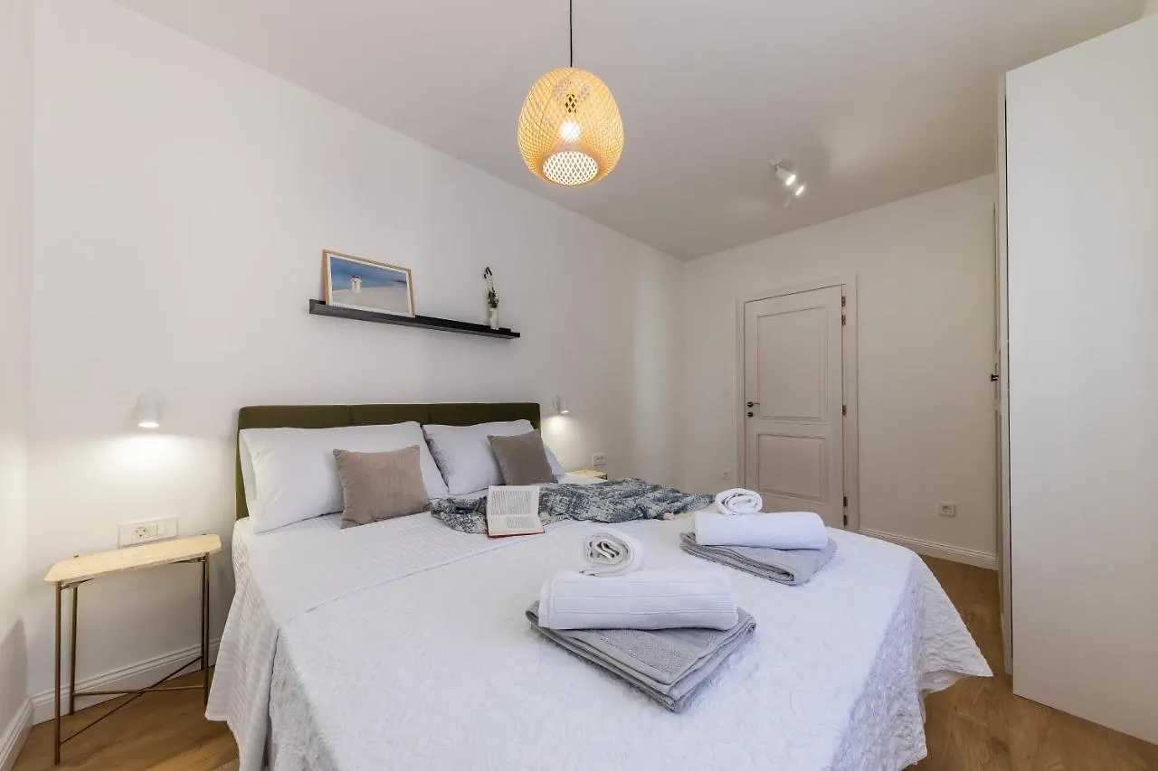 Apartment 22 Kastela