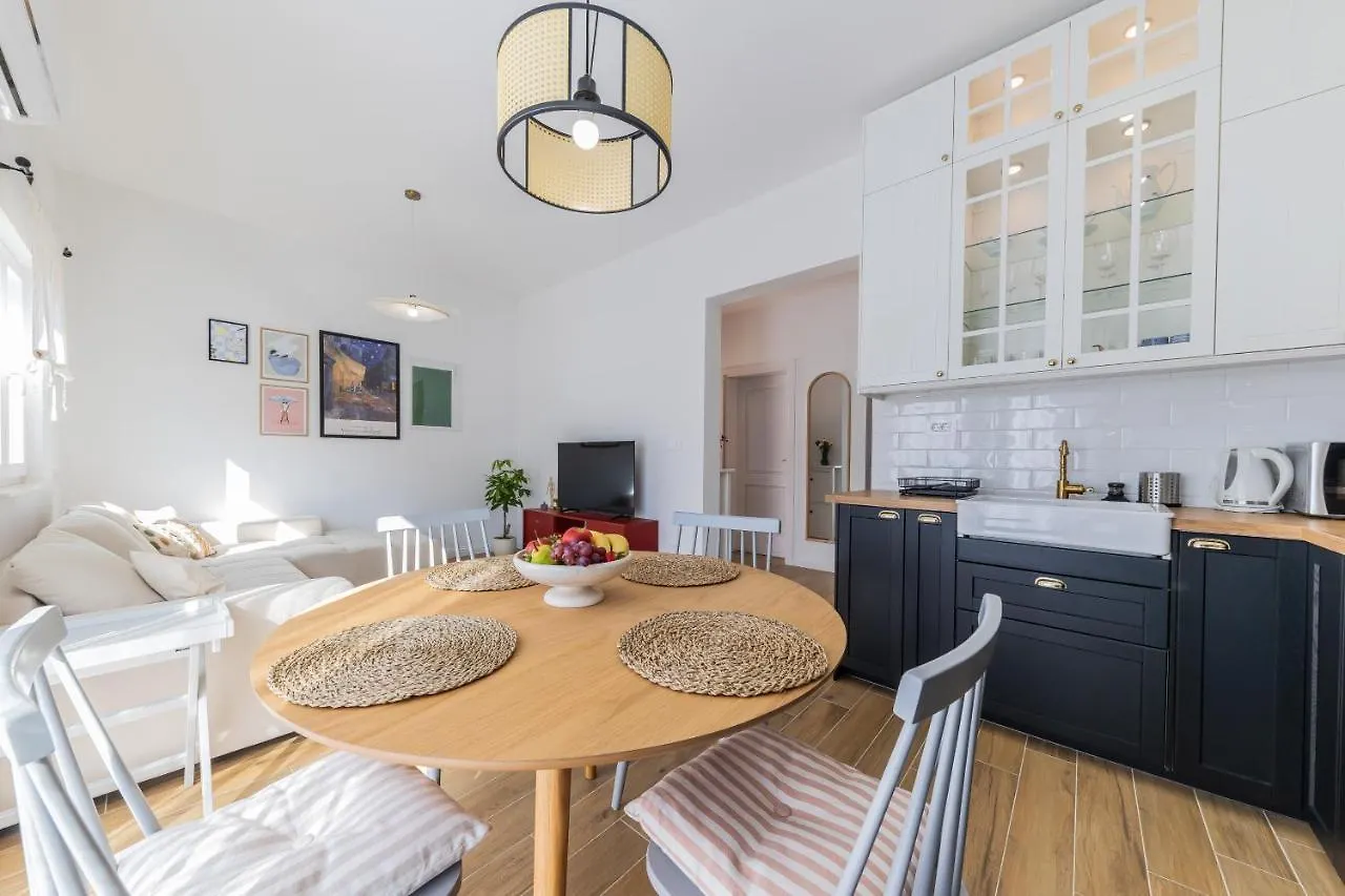 Apartment 22 location